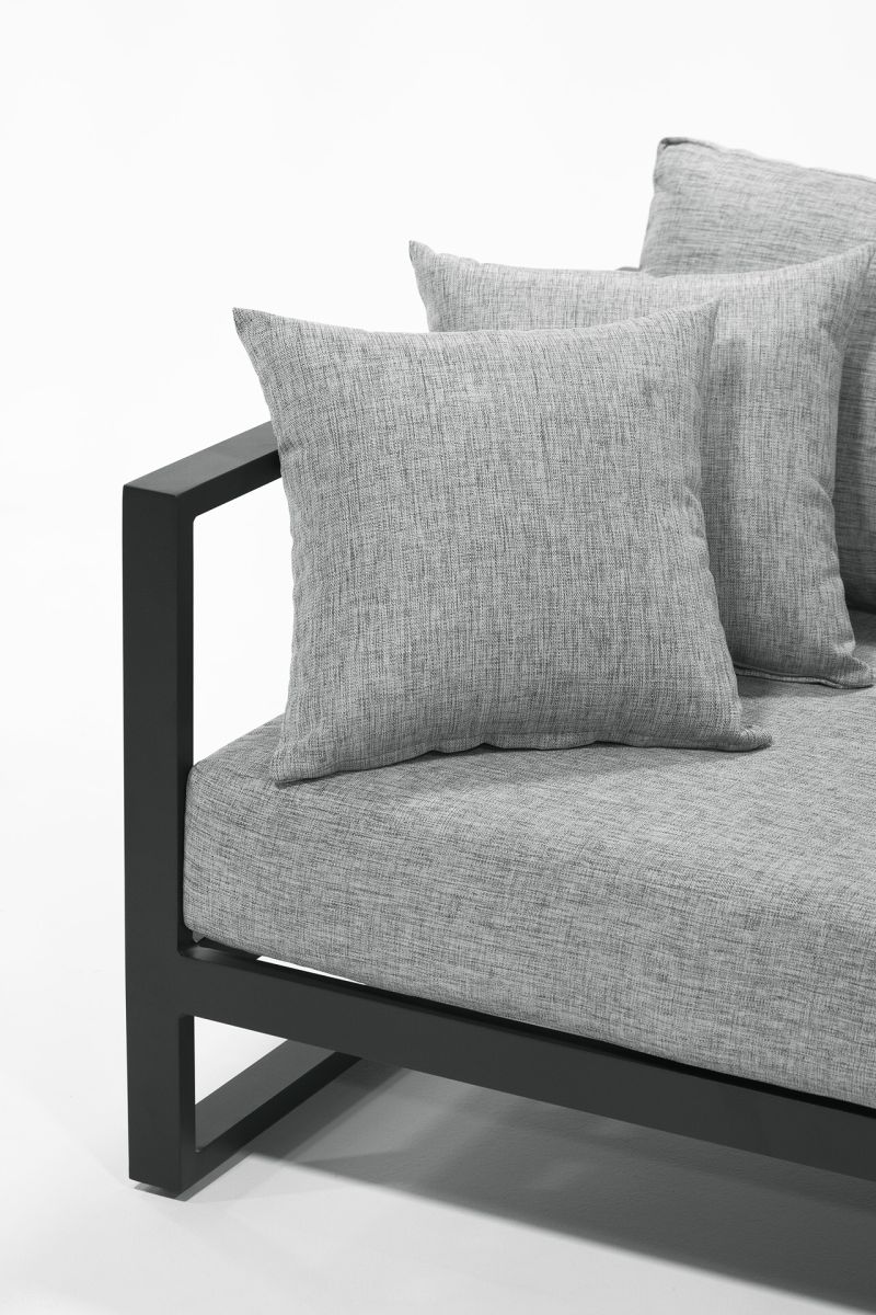 Matteo Corner mit Feuertisch