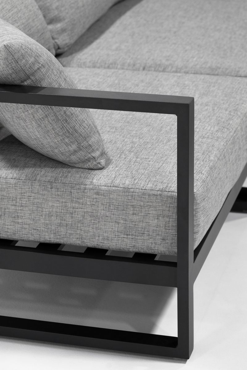 Matteo S mit Feuertisch