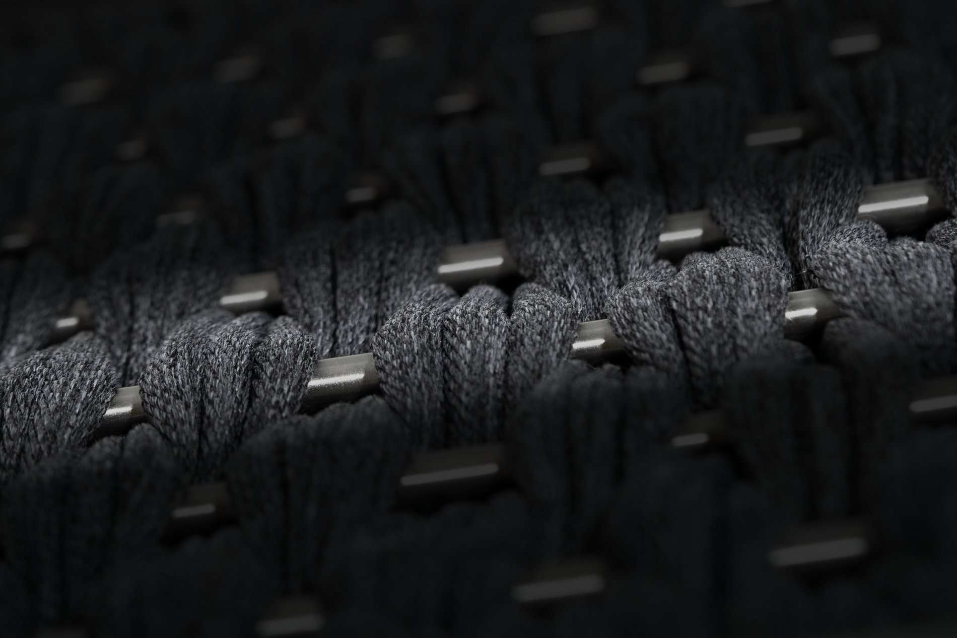 Rope Dunkelgrau geflochten Inszeniert